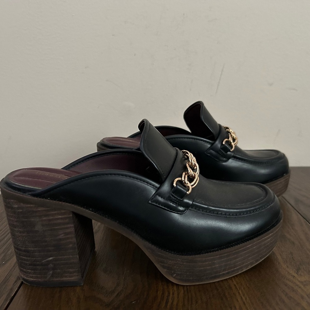 Franco Sarto Womens Size 9M Katra Black Platform Clogs Gold Chain